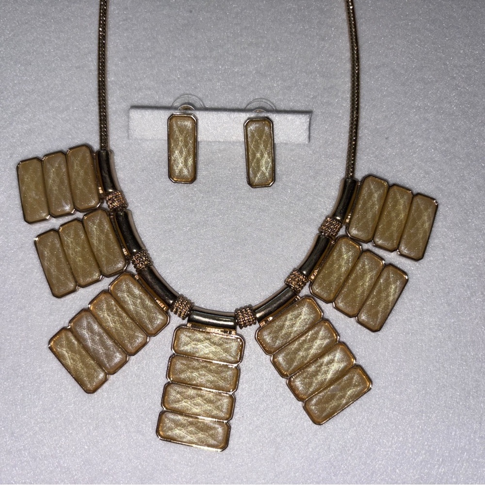 Yellow Gem-Cut Stone Gilt Gold Collar Statement Costume Necklace & Earrings Set